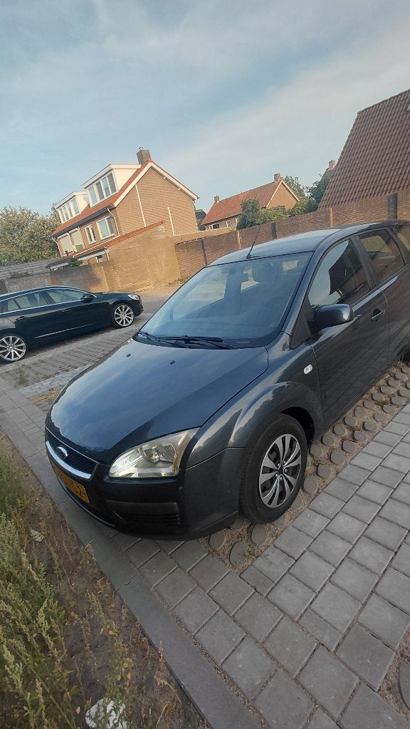 Ford Focus 1.6 74KW Wagon 2006 Grijs, Auto's, 1596 cc, 15 km/l, 4 cilinders, 635 kg