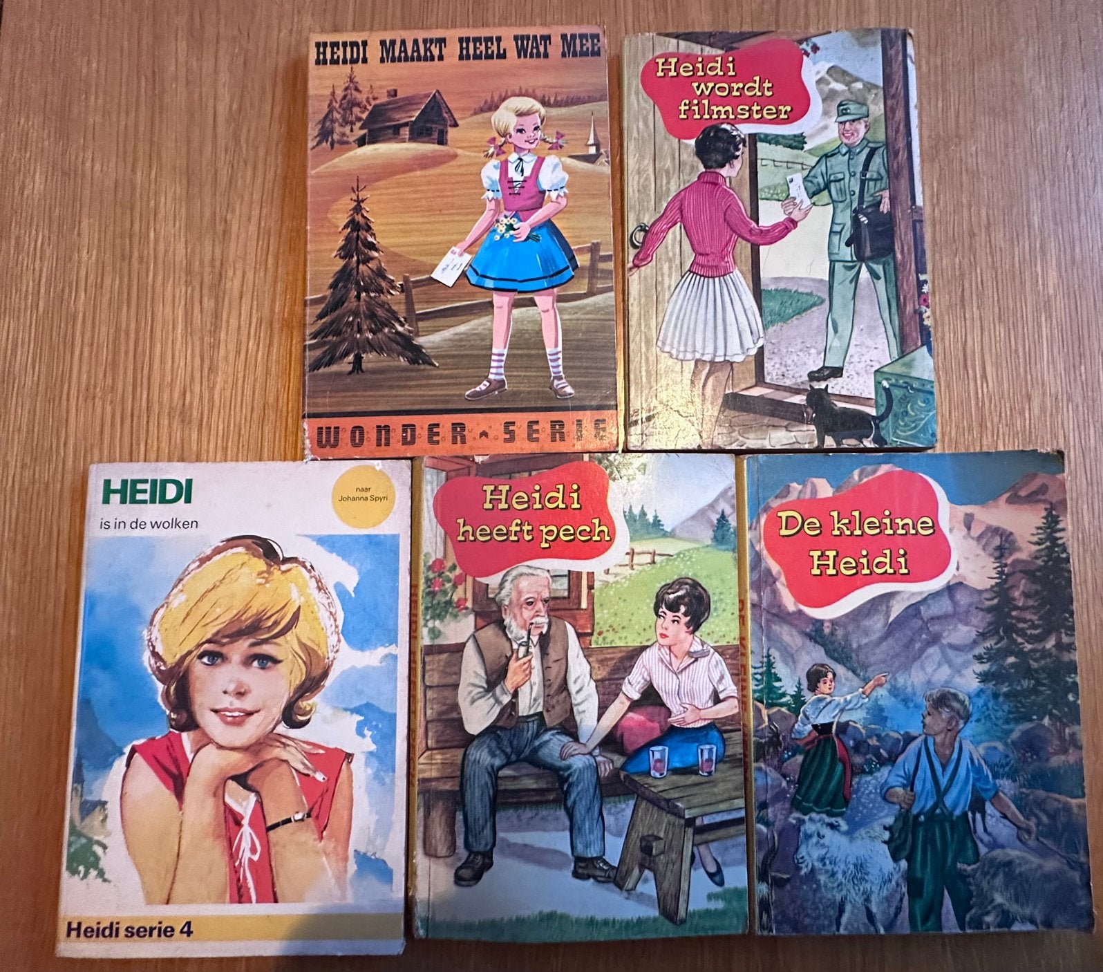 Heidi Boeken Collectie - 5 Vintage Jeugdboeken, Boeken, Ophalen of Verzenden, Gelezen, Fictie algemeen