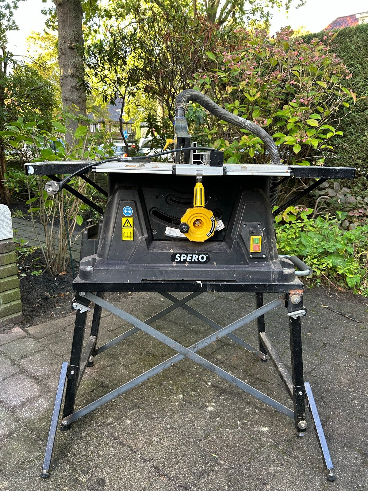 Spero Zaagtafel - Krachtige Cirkelzaag voor Houtbewerking, Doe-het-zelf en Verbouw, Ophalen, Gebruikt, Cirkelzaag, 600 tot 1200 watt