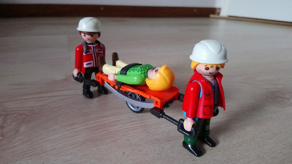 KORTING! - playmobil reddingswerkers met brancard - 5430, Kinderen en Baby's, Speelgoed | Playmobil, Ophalen of Verzenden, Zo goed als nieuw