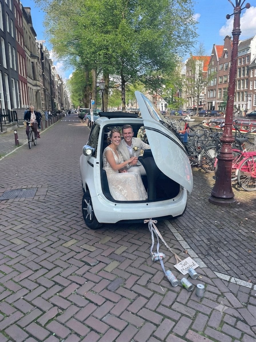 Microlino verhuur voor trouwerijen - €69 per uur, Diensten en Vakmensen, Met chauffeur, Trouwauto