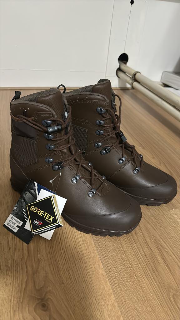 Nieuwe Haix Mondo wandelschoenen mt44, Ophalen of Verzenden, Nieuw, Schoenen