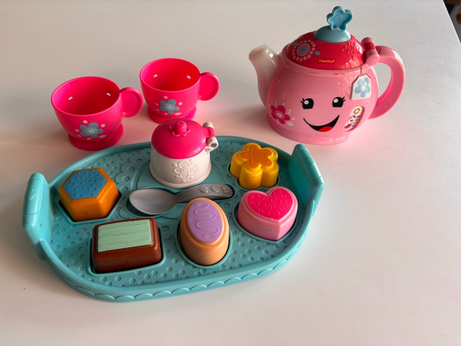 Fisher-Price Theepotje met geluid en licht + servies, Ophalen of Verzenden, Gebruikt, Overige typen, Met licht
