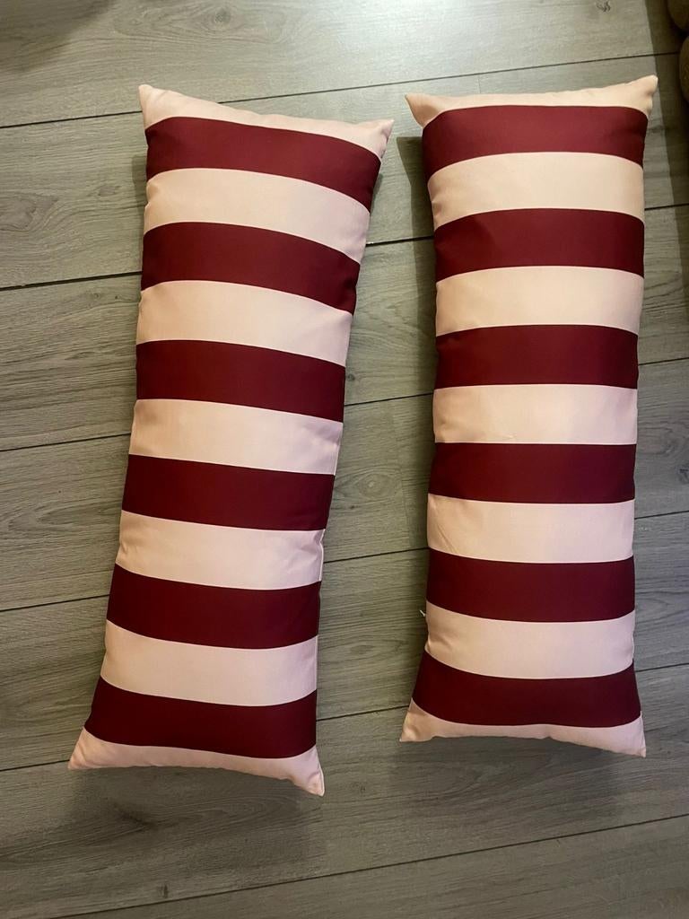 2x gestreepte tuinkussens, rood/lichtroze, langwerpig, Huis en Inrichting, Woonaccessoires | Kussens, Ophalen of Verzenden, Nieuw