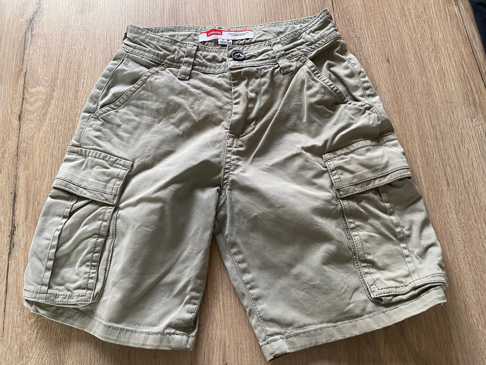 Vingino korte broek maat 122/128, Ophalen of Verzenden, Gebruikt, Jongen, Broek