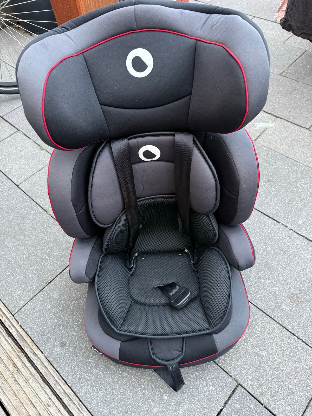 Lionelo Levi One autostoel 9-36 kg, Kinderen en Baby's, Autostoeltjes, Gebruikt, Verstelbare rugleuning, 9 t/m 36 kg, Ophalen
