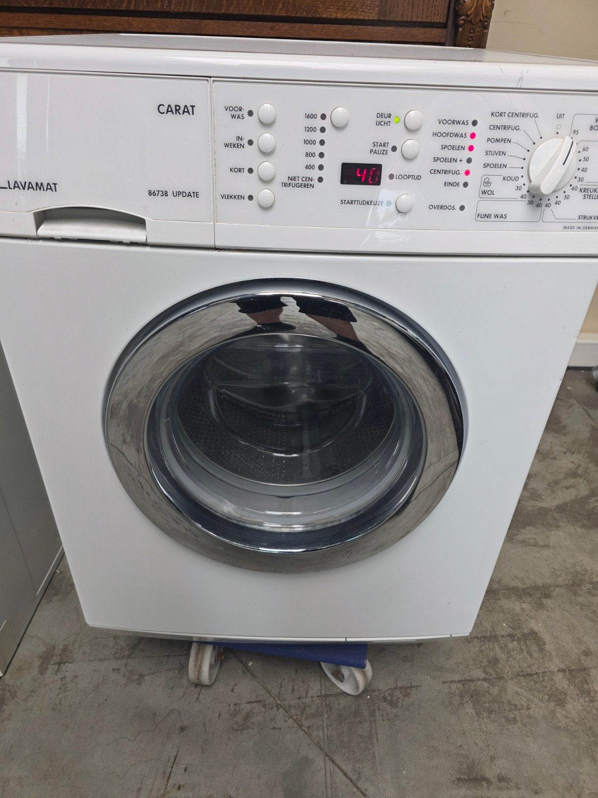 Augustus Lavamat Carat Wasmachine - 86738 UPDATE, 6 tot 8 kg, Gebruikt, 1600 toeren of meer, Voorlader
