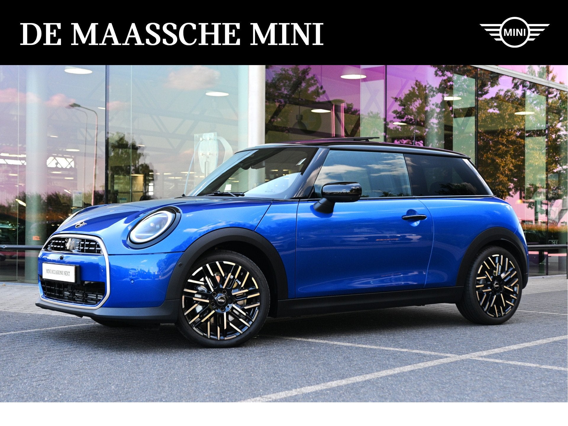 MINI Hatchback Cooper C Automaat / Favoured / Pakket XL / 18