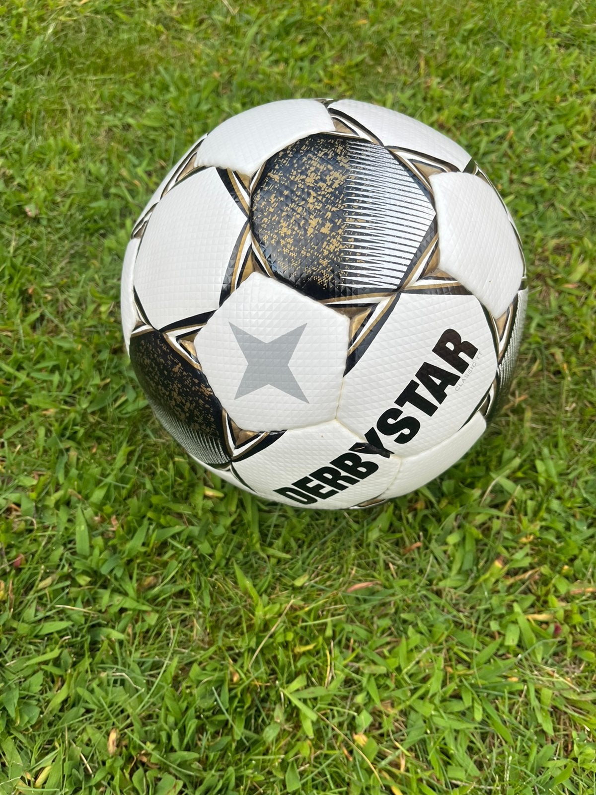 DERBYSTAR Classic Voetbal -Size 5- NIEUW !, Maat XS of kleiner, Ophalen of Verzenden, Nieuw, Bal