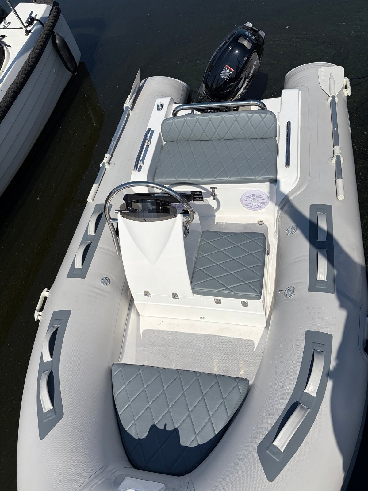 Nieuwe RIB 360 met 15 pk buitenboordmotor en stuurconsole, Inclusief motor, Ophalen of Verzenden, Zo goed als nieuw, Polyester/glasvezel