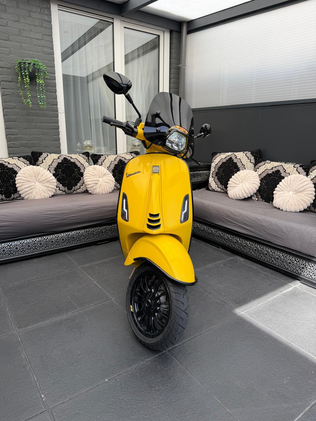 Vespa sprint E5 Full Option, Ophalen, Zo goed als nieuw, Benzine, Vespa