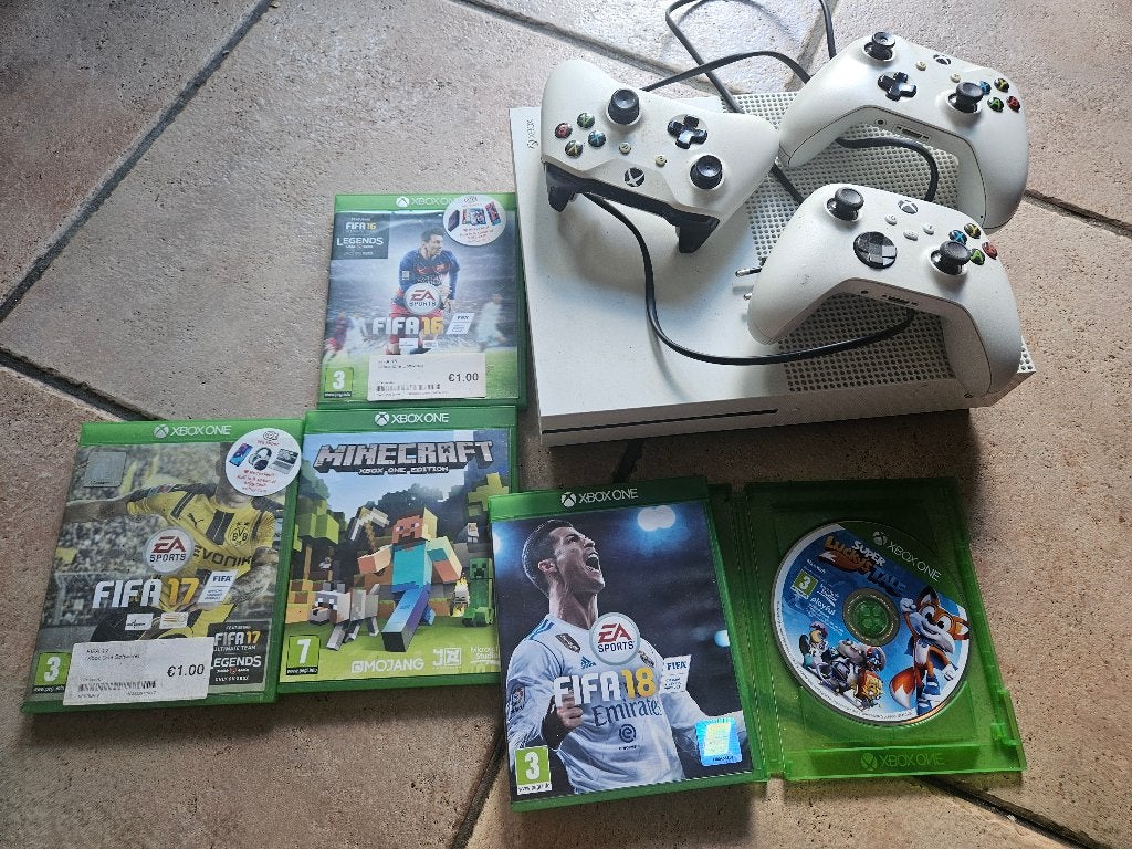 Xbox, Ophalen, Zo goed als nieuw, 500 GB, Met 1 controller