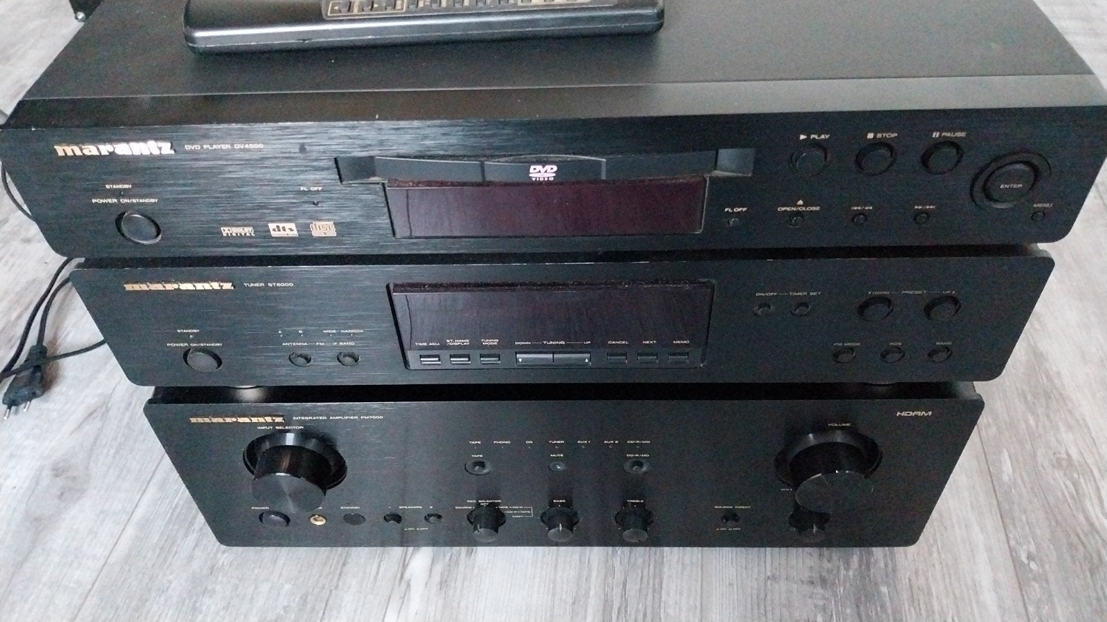 mooie marantz set wel ophalen versterker pm 7000, Audio, Tv en Foto, Ophalen of Verzenden, Zo goed als nieuw, Overige merken