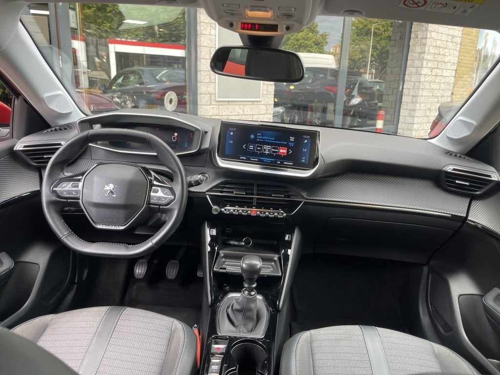 Peugeot 208 1.2 PureTech Allure 5Drs Led Distri VV NAP, Auto's, 101 pk, Gebruikt, Euro 6, Parkeersensor