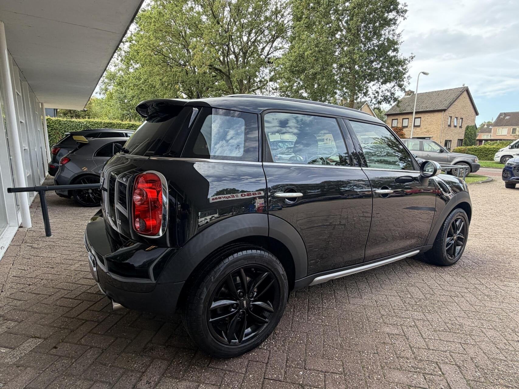 Mini Countryman 1.6 One Pepper Climat, Navi, Radio, LM.., Auto's, Gebruikt, Euro 6, Met garantie (alle), Zwart