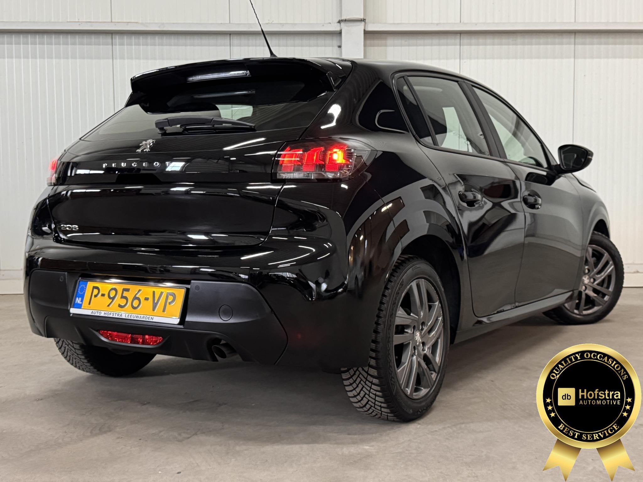 Peugeot 208 1.2 PureTech Active Pack LED AIRCO CRUISE PDC LM, Auto's, Voorwielaandrijving, Dealer onderhouden, Gebruikt, Euro 6