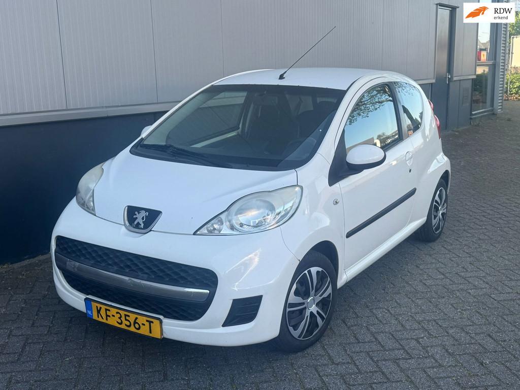 Peugeot 107 1.0-12V XR airco Carplay Nieuwe apk, Voorwielaandrijving, Gebruikt, 4 stoelen, Bedrijf