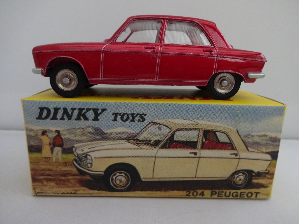 Peugeot 204 rood metallic nr: 510 van Dinky Toys 1:43, Hobby en Vrije tijd, Modelauto's | 1:43, Ophalen of Verzenden, Nieuw, Auto