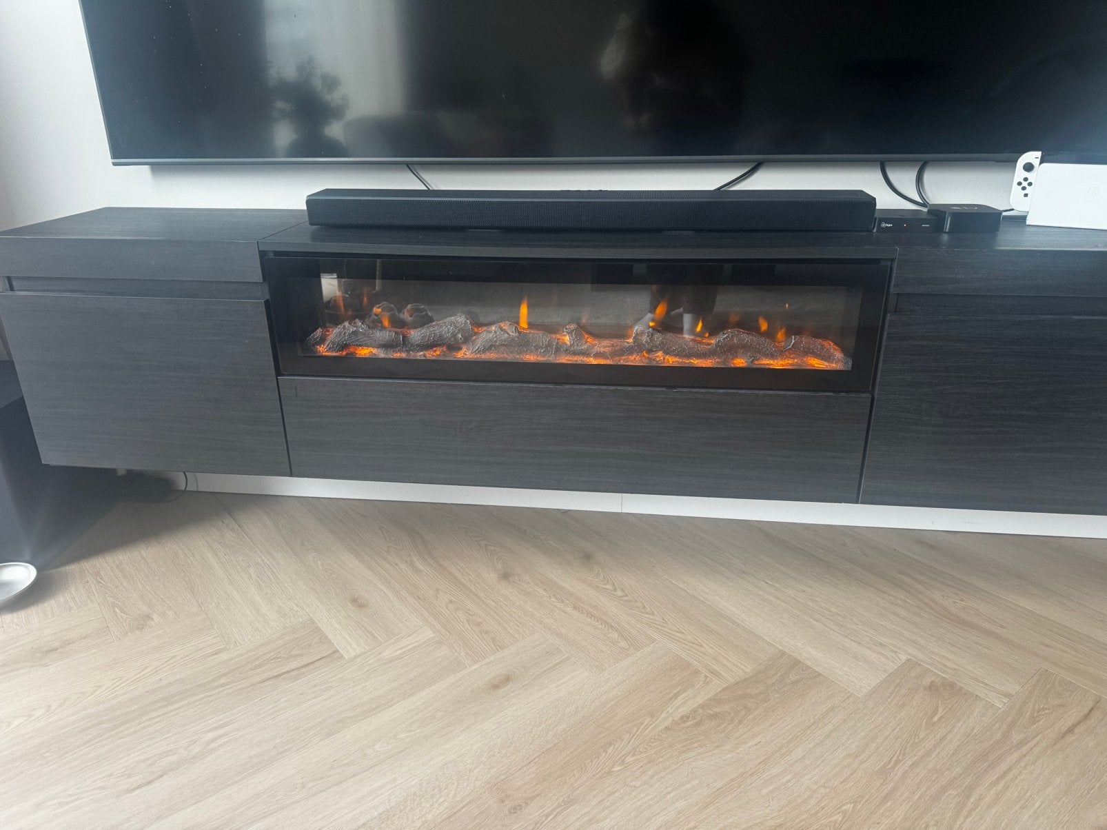TV meubel met elektrische haard, Ophalen, Zo goed als nieuw, 200 cm of meer, Minder dan 100 cm