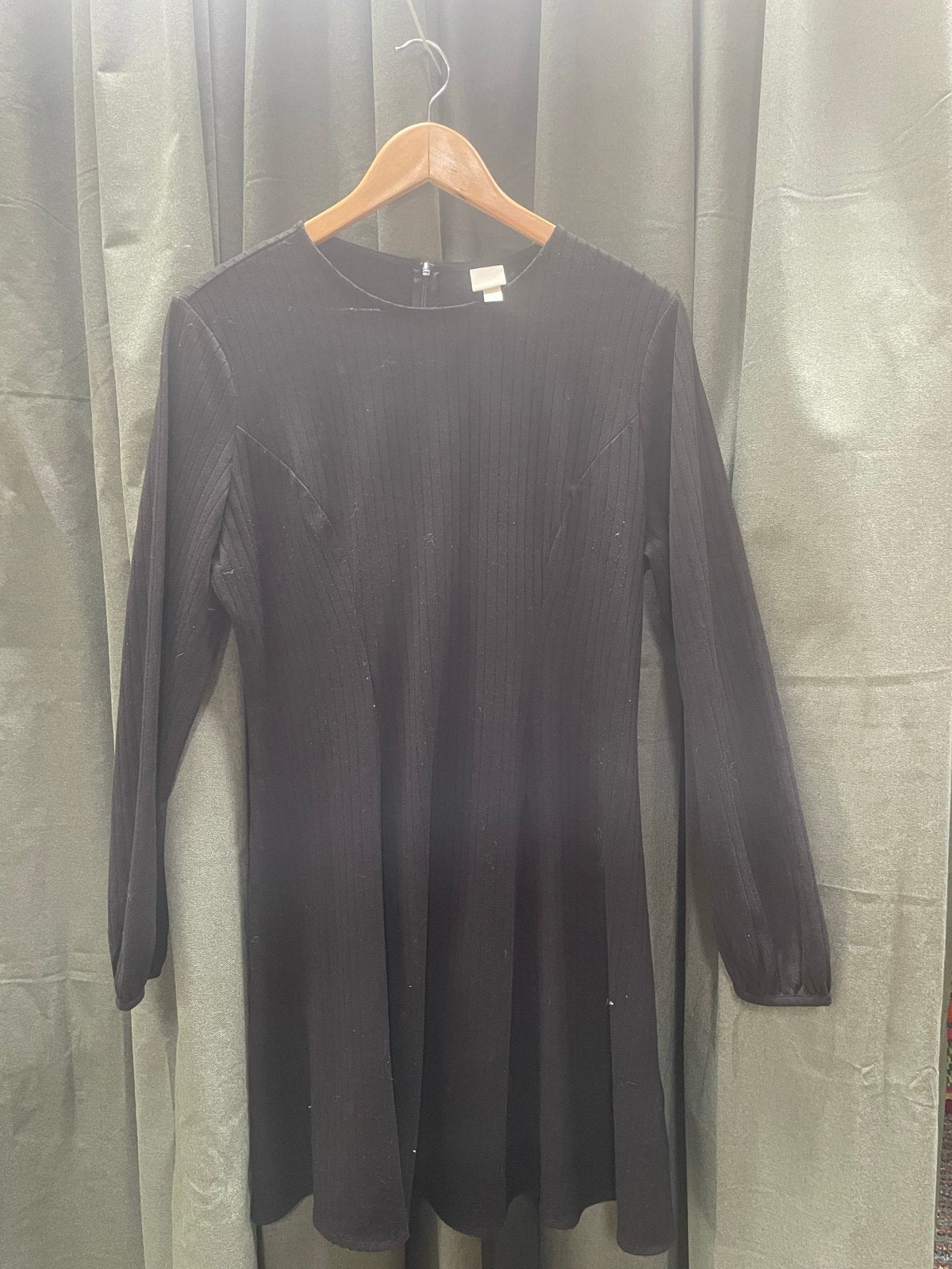 Zwart A-lijn jurkje H&M - Maat L, Kleding | Dames, Zwart, Maat 42/44 (L), Ophalen of Verzenden, Gedragen