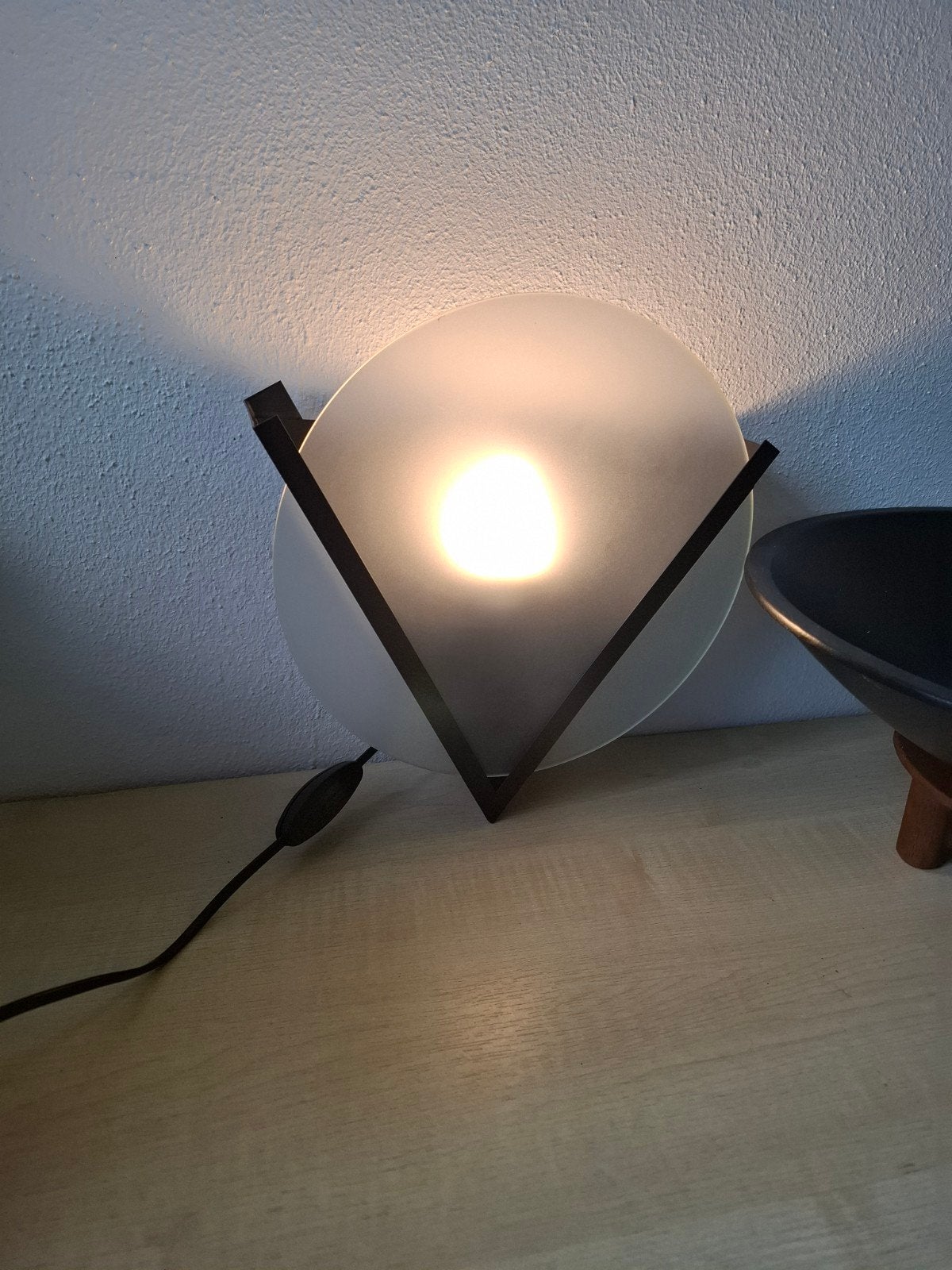 Vintage Lacri Design Wandlamp – Postmodern Jaren 80 – E27 –, Huis en Inrichting, Ophalen of Verzenden, Zo goed als nieuw, Glas