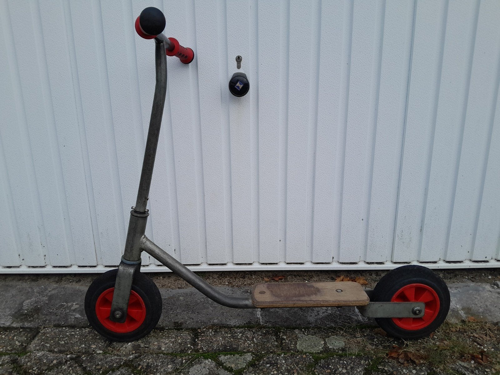 Step basisschool ~ degelijk stevig sterk, Fietsen en Brommers, Steps, Gewone step, Ophalen