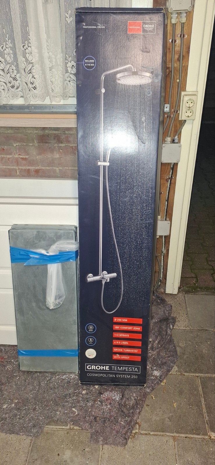 Grohe Tempesta Cosmopolitan System 250 Douchesysteem, Ophalen, Nieuw, Chroom, Douche