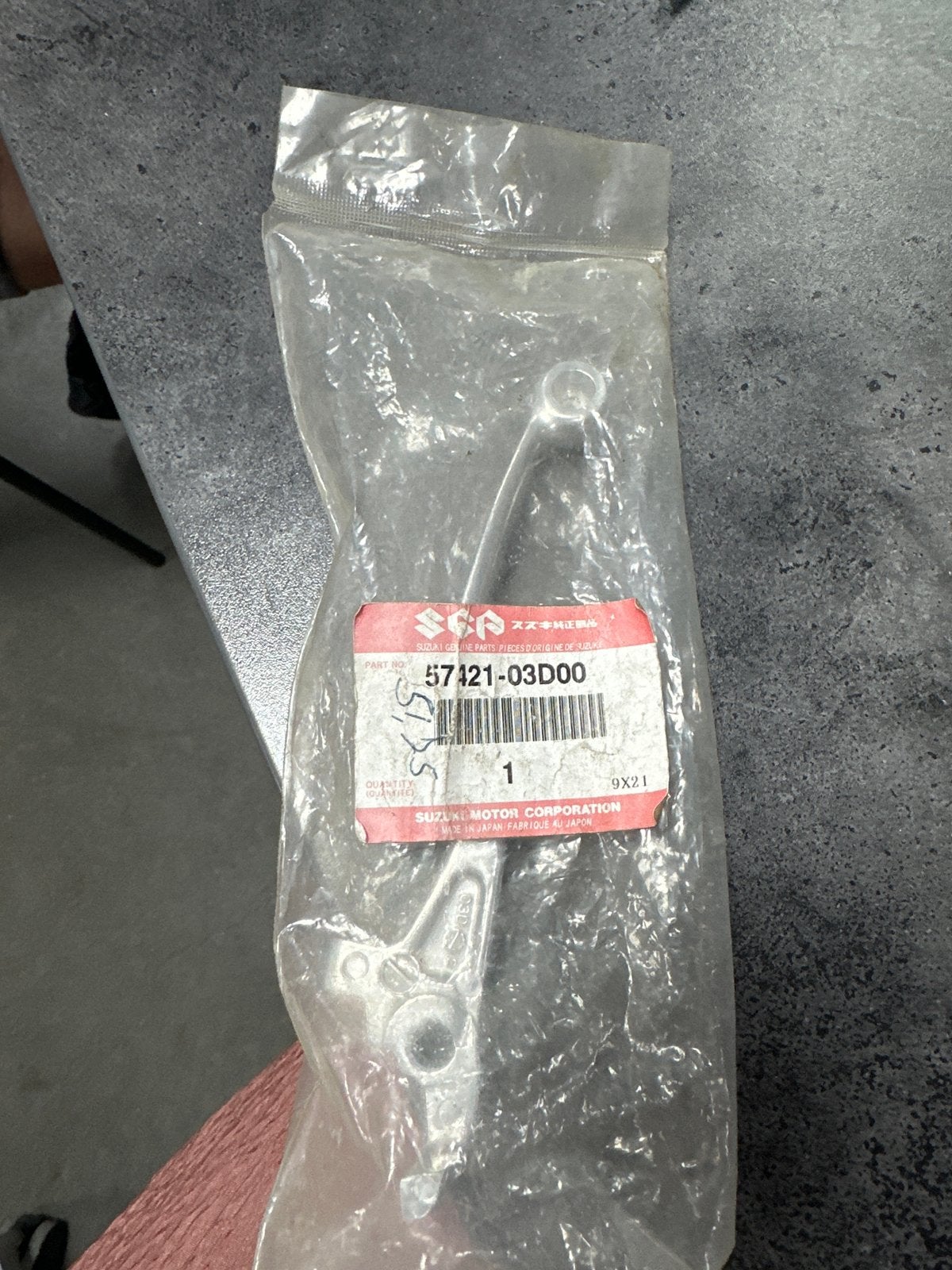 Suzuki Remhendel 57421-03D00 - Nieuw in verpakking, Motoren, Ophalen of Verzenden