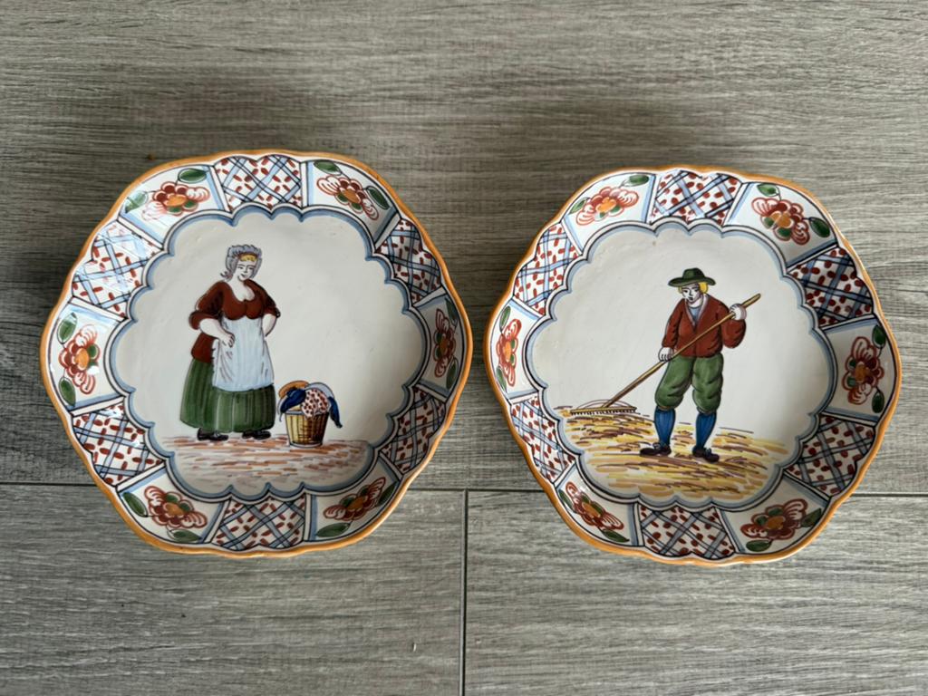Erg mooi 2 Antieke Makkumer schaaltjes - Boeren en boerinnen, Ophalen of Verzenden