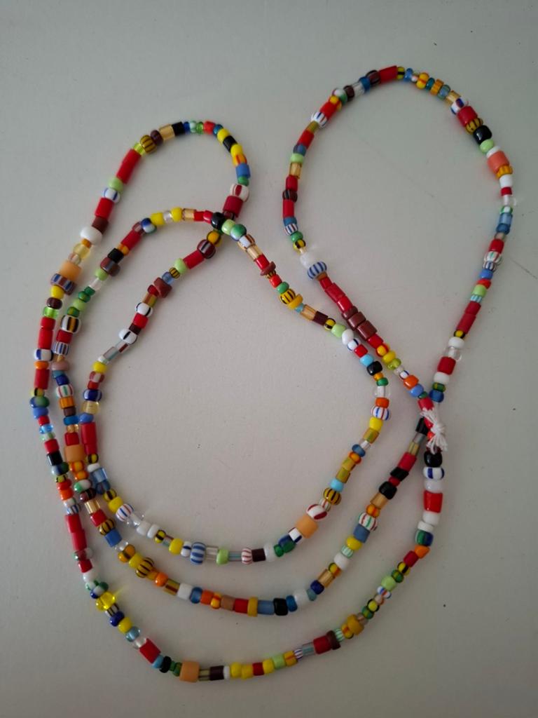 Lange vintage Afrikaanse trade/love/christmas beads. 86 cm., Sieraden, Tassen en Uiterlijk, Ophalen of Verzenden, Zo goed als nieuw