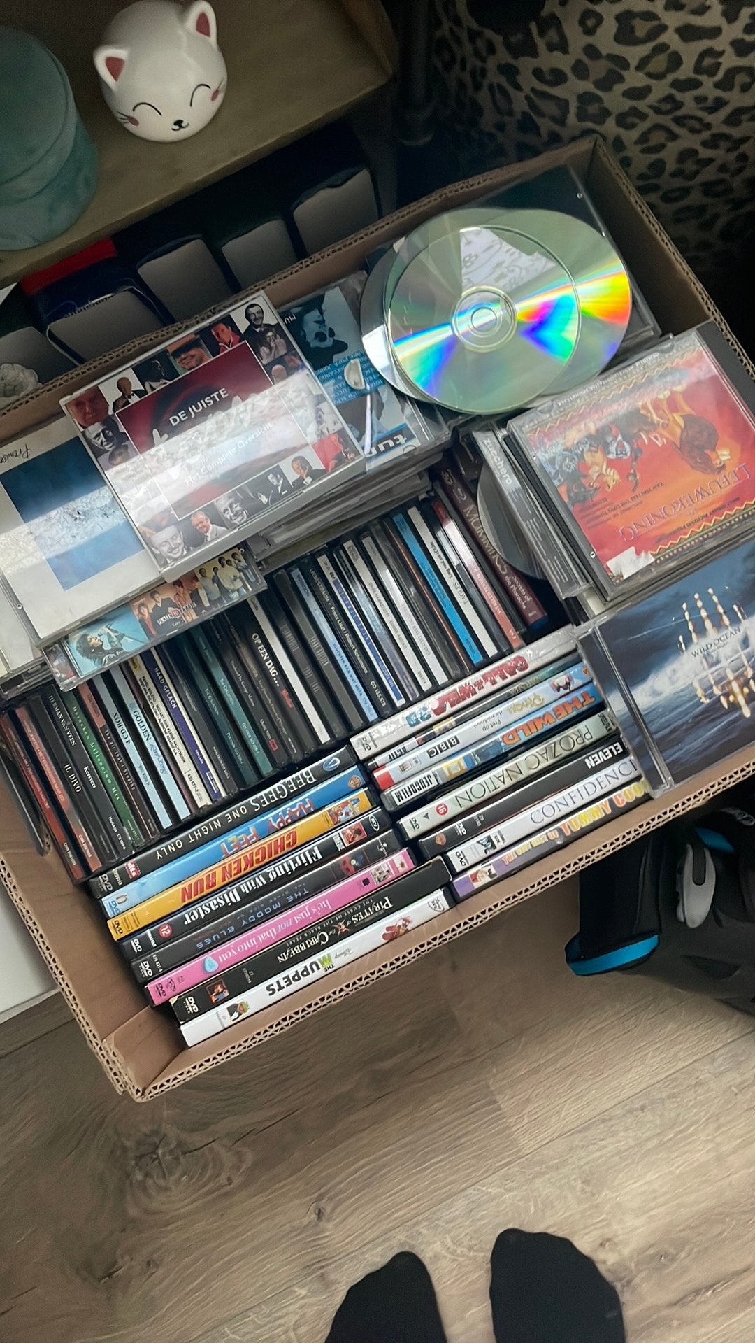 Doos cd’s en wat dvds, Ophalen of Verzenden, Zo goed als nieuw