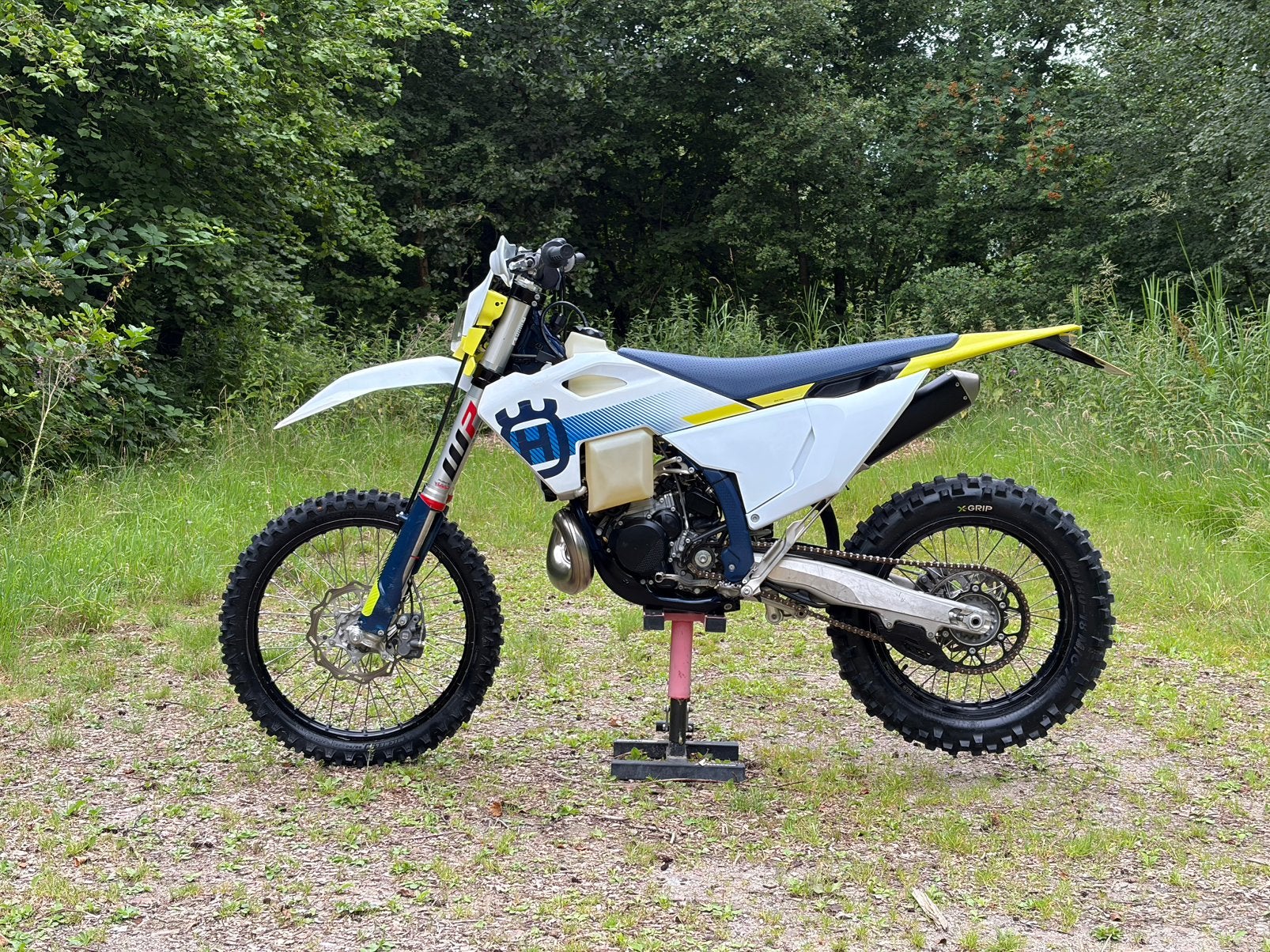 Husqvarna TE 300 TBI 2024 - Slechts 1900km - Btw motor!, Motoren, Motoren | Husqvarna, Bedrijf, Enduro, Ophalen