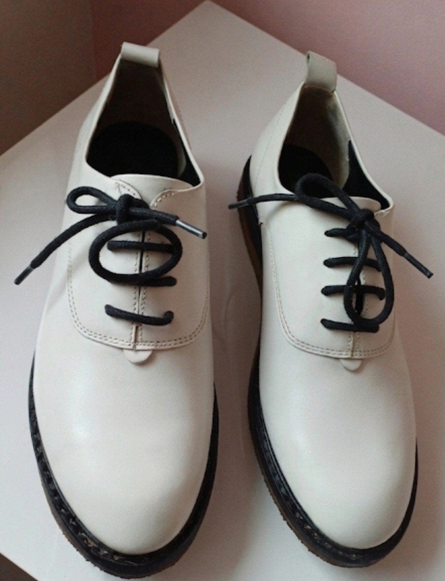 Clarks maat 39,5, Schoenen met lage hakken, Wit, Ophalen of Verzenden, Zo goed als nieuw