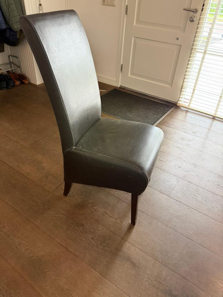 3 gratis leren stoelen, Huis en Inrichting, Ophalen of Verzenden, Zo goed als nieuw, Bruin