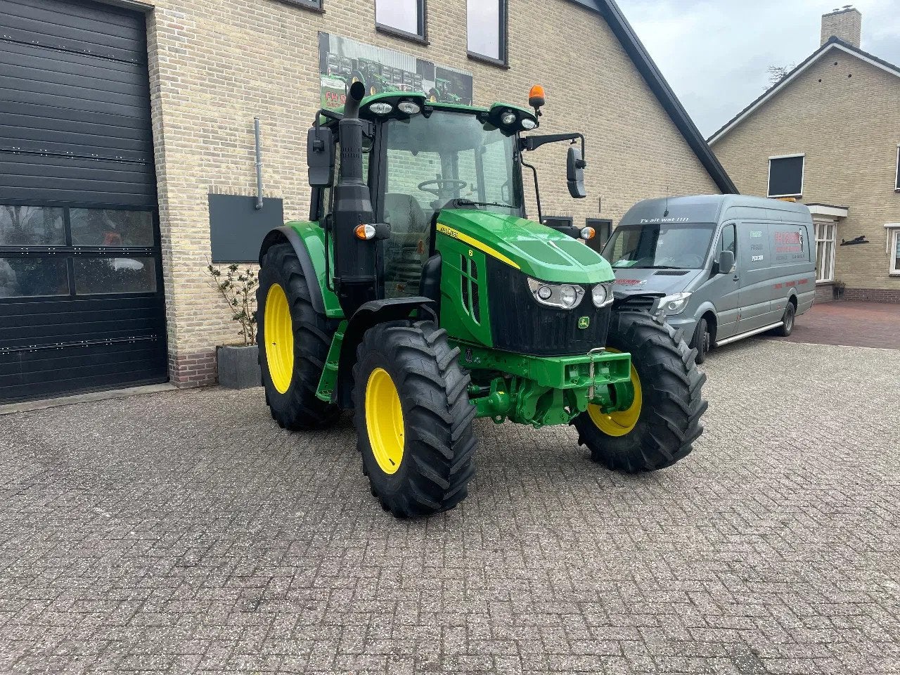 John Deere 6100M (bj 2022), Zakelijke goederen, Agrarisch | Tractoren, Gebruikt, 80 tot 120 Pk, John Deere