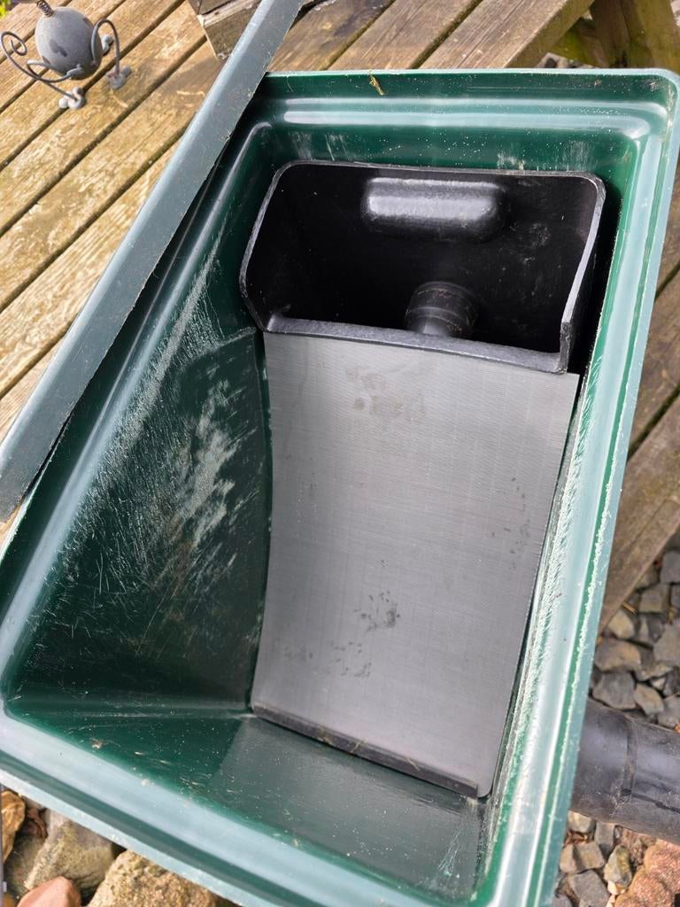 Compact sieve, Ophalen of Verzenden, Gebruikt, Vijverfilter