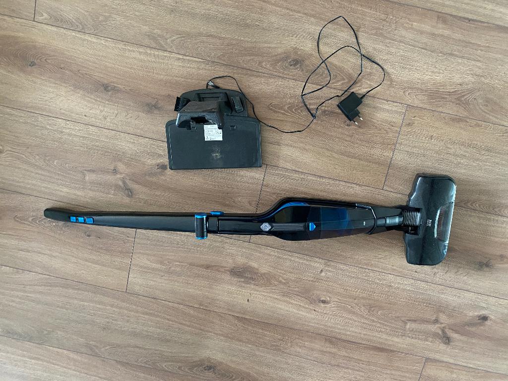 Draadloze oplaadbare stofzuiger, Ophalen, Gebruikt, Reservoir, Minder dan 1200 watt