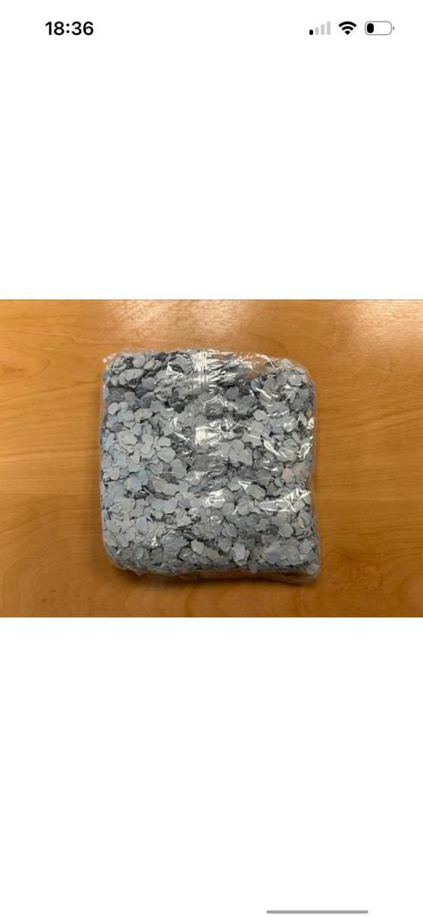 Voor Weinig! 2600 x Blauwe Confetti Kleine aantallen kan ook, Diversen, Ophalen of Verzenden, Nieuw
