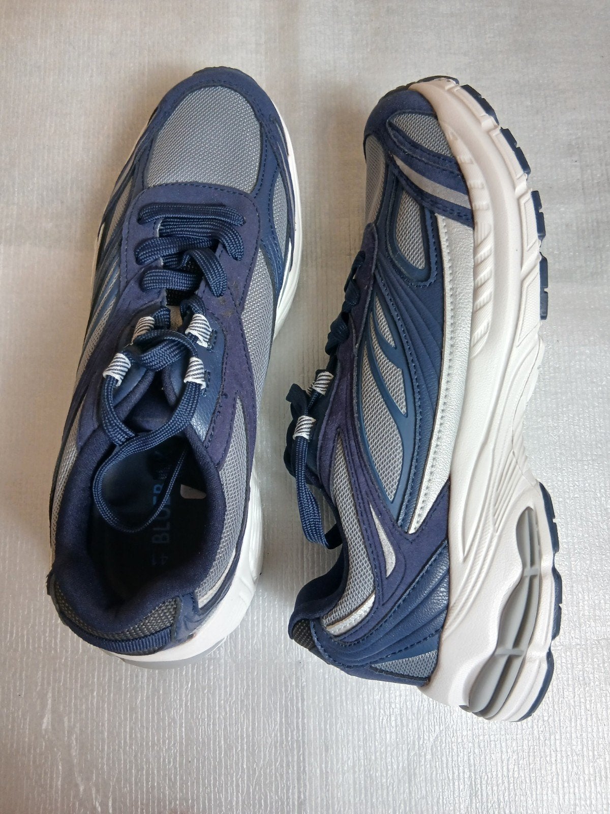 Sportschoenen  41 nieuw, Ophalen, Sportschoenen