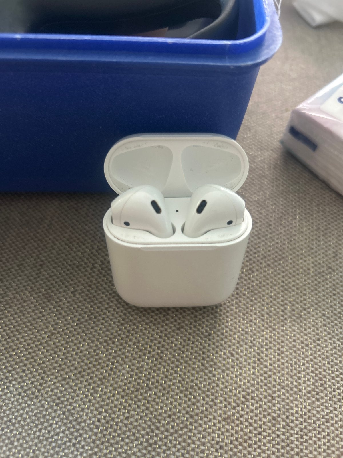 Originele Apple AirPods (2e generatie) met oplaadcase, In-ear, Bluetooth, Ophalen of Verzenden, Zo goed als nieuw