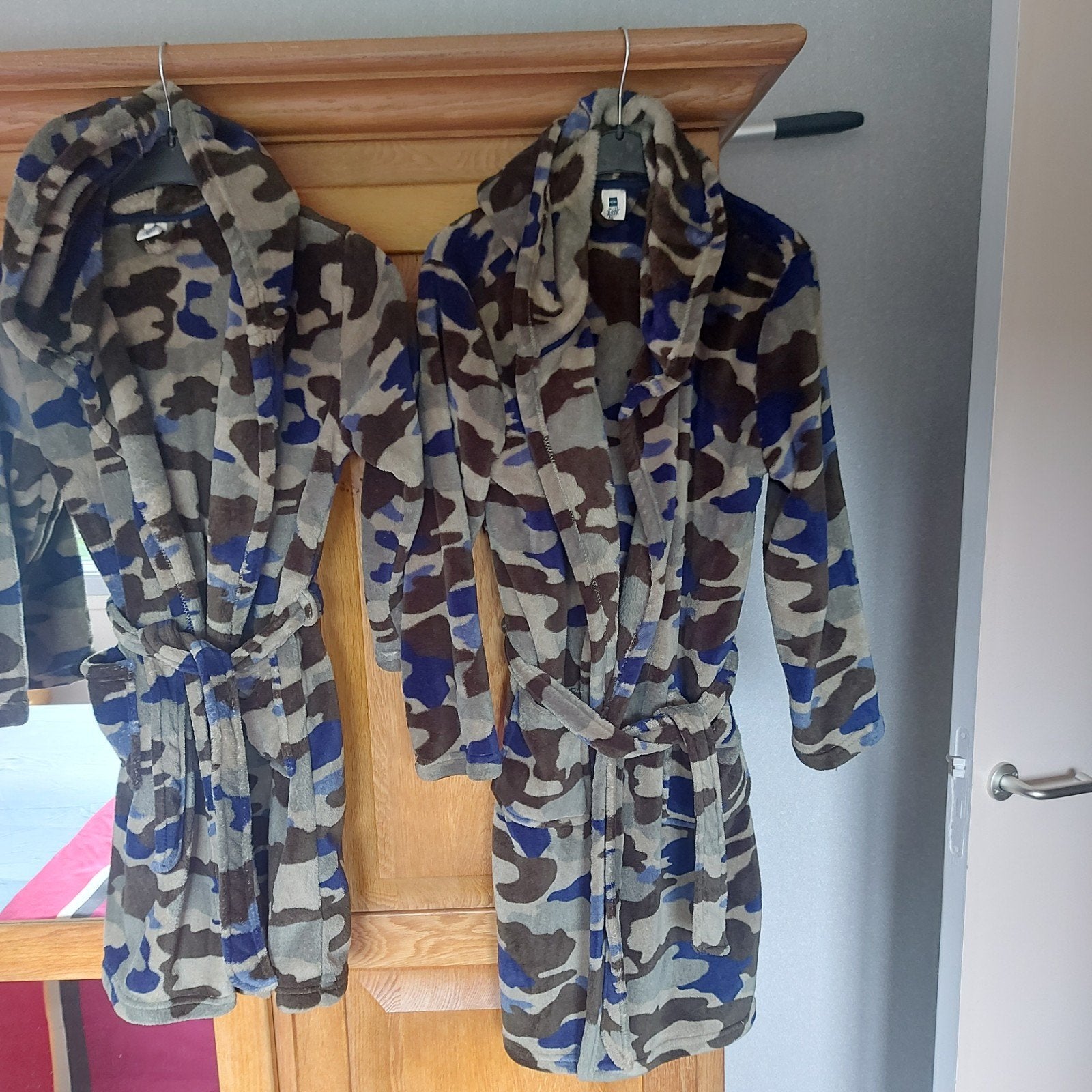 2 Hema badjassen, € 10 per stuk, Ophalen, Zo goed als nieuw, Hema, Jongen