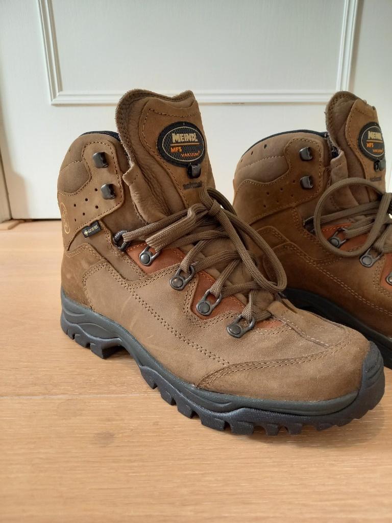 Meindl wandelschoenen Oviedo Lady GTX (mt 7,5) zgan, Ophalen of Verzenden, Zo goed als nieuw, Schoenen