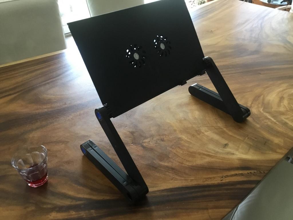 Verstelbare laptoptafel met koeling, Computers en Software, Laptoptafels, Gebruikt, In hoogte verstelbaar, Ophalen of Verzenden