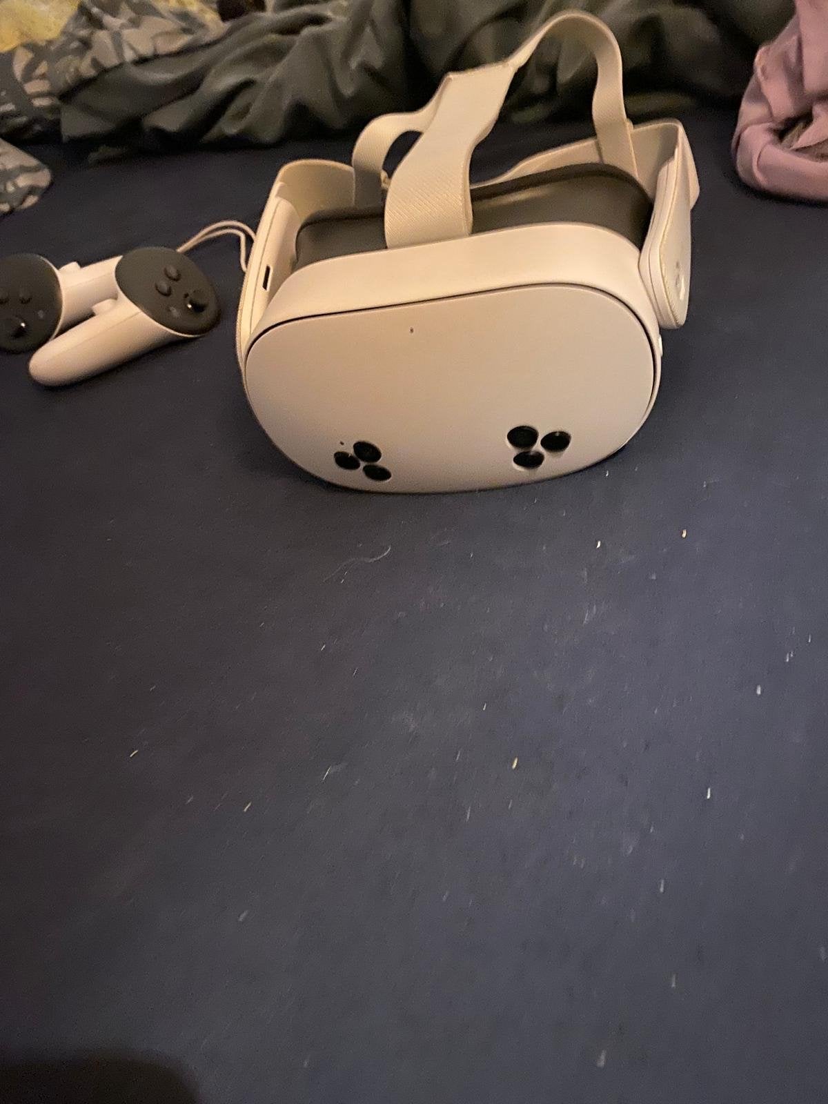 Oculus Quest 2 VR-bril met controllers, Spelcomputers en Games, Ophalen of Verzenden, Gebruikt, VR-bril, Overige platformen