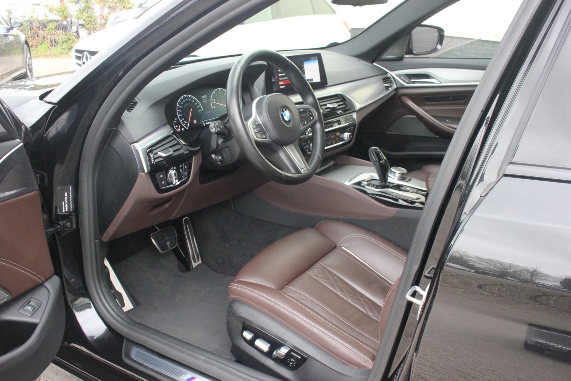 BMW 5-serie Touring 540i xDrive High Executive M Sport | Ful, Automaat, Gebruikt, Euro 6, 2000 kg
