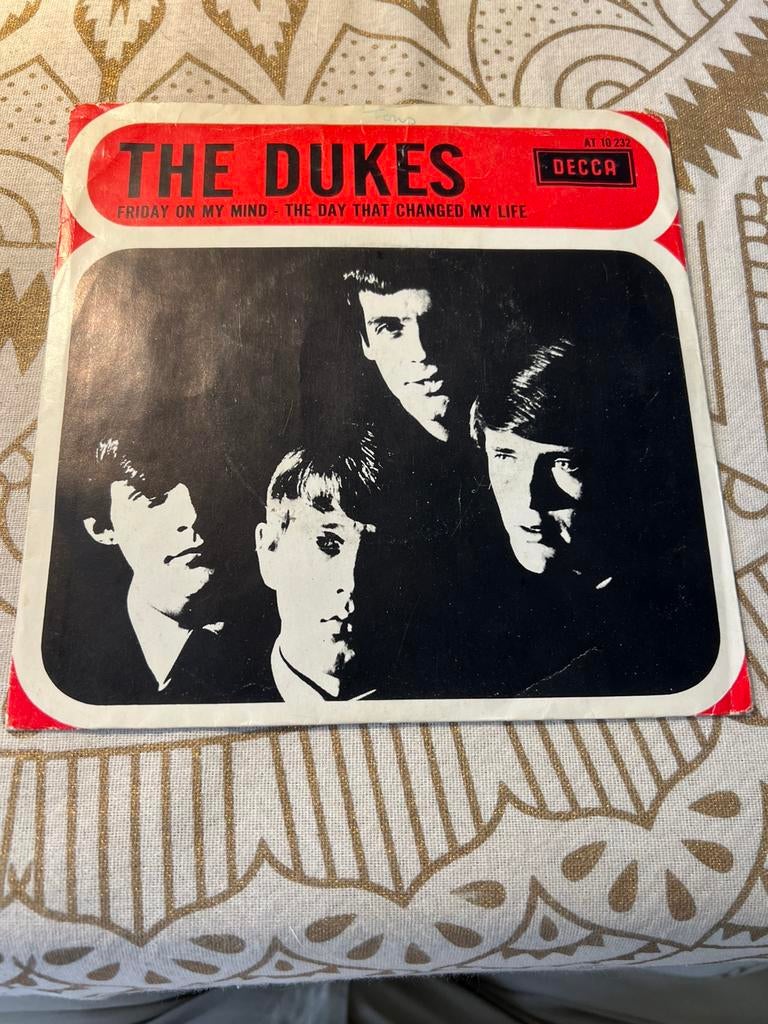 Single The Dukes, Friday on my mind, Cd's en Dvd's, Vinyl Singles, Gebruikt, 7 inch, Single, Ophalen of Verzenden