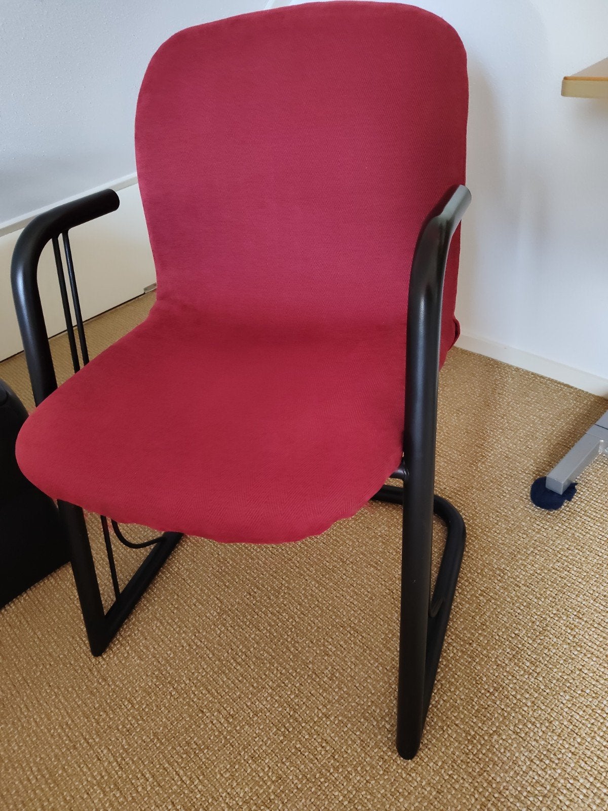 gratis twee nog mooie stoelen. Zeijen, Ophalen, Gebruikt, Twee, Metaal