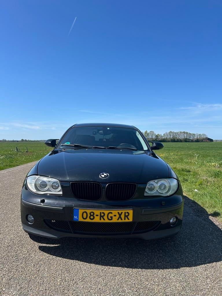 BMW 1-Serie 2.0 118I AUT 2005 Zwart 191.000km, Auto's, BMW, Achterwielaandrijving, 1995 cc, 4 cilinders, 129 pk