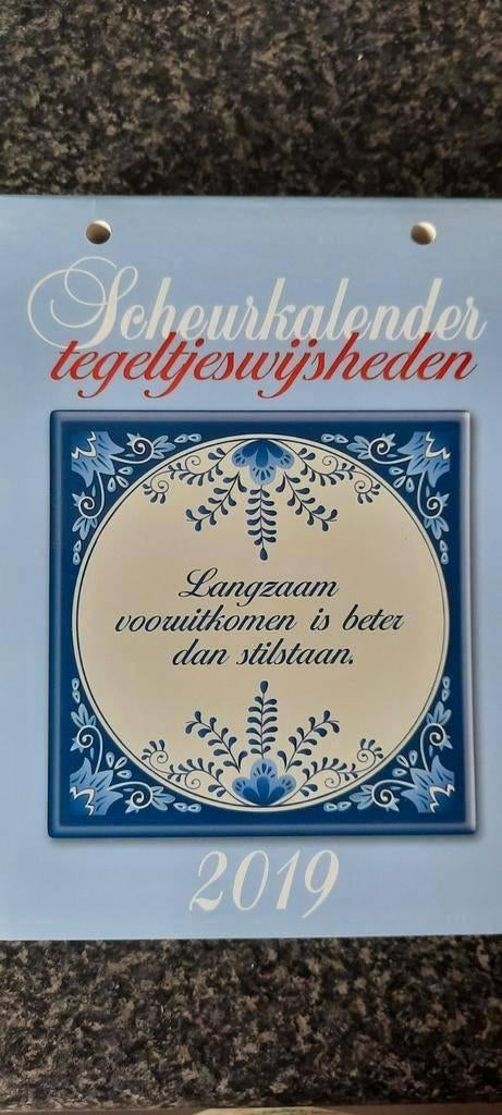 Scheurkalender tegeltjeswijsheden 2019, Diversen, Kalenders, Ophalen of Verzenden, Dagkalender, Gebruikt