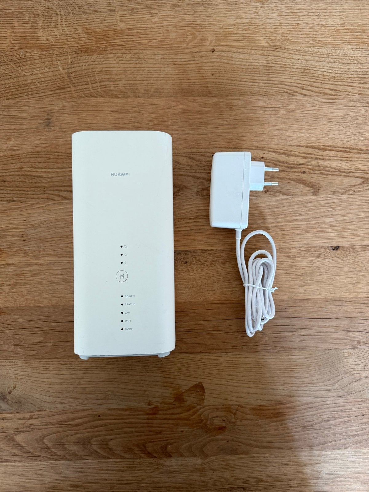 Huawei B818-263 4G LTE Router met modem, Ophalen, Zo goed als nieuw, Router met modem